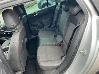 Opel Astra 1.4 INNOVATION SPORTS TOURER+ picture 23