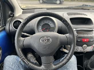 Toyota Aygo 1.0 VVT-i Now 121.147 KM!! picture 18
