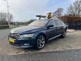 Damaged car Skoda Superb Combi -  1.4 TSI ACT Style Business 2017/12