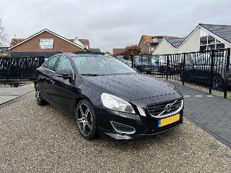 Damaged car Volvo S-60 3.0 T6 AWD Summum | HEICO !! PANO!! 2010/5