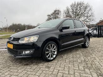 Volkswagen Polo 1.2 TSI First Edition - zeer netjes onderhouden | boekjes aanwezig picture 7