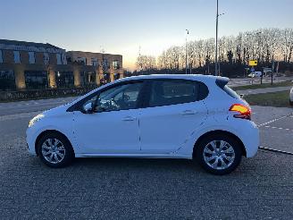 Peugeot 208 1.2 PureTech Blue Lion 150.045 KM !! picture 4