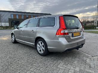 Volvo V-70 2.0 T4 Inscription Edition Pano picture 13