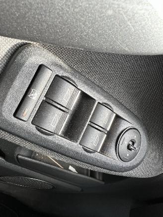 Ford Kuga 2.5 20V Titanium 2 eigenaar ! picture 21