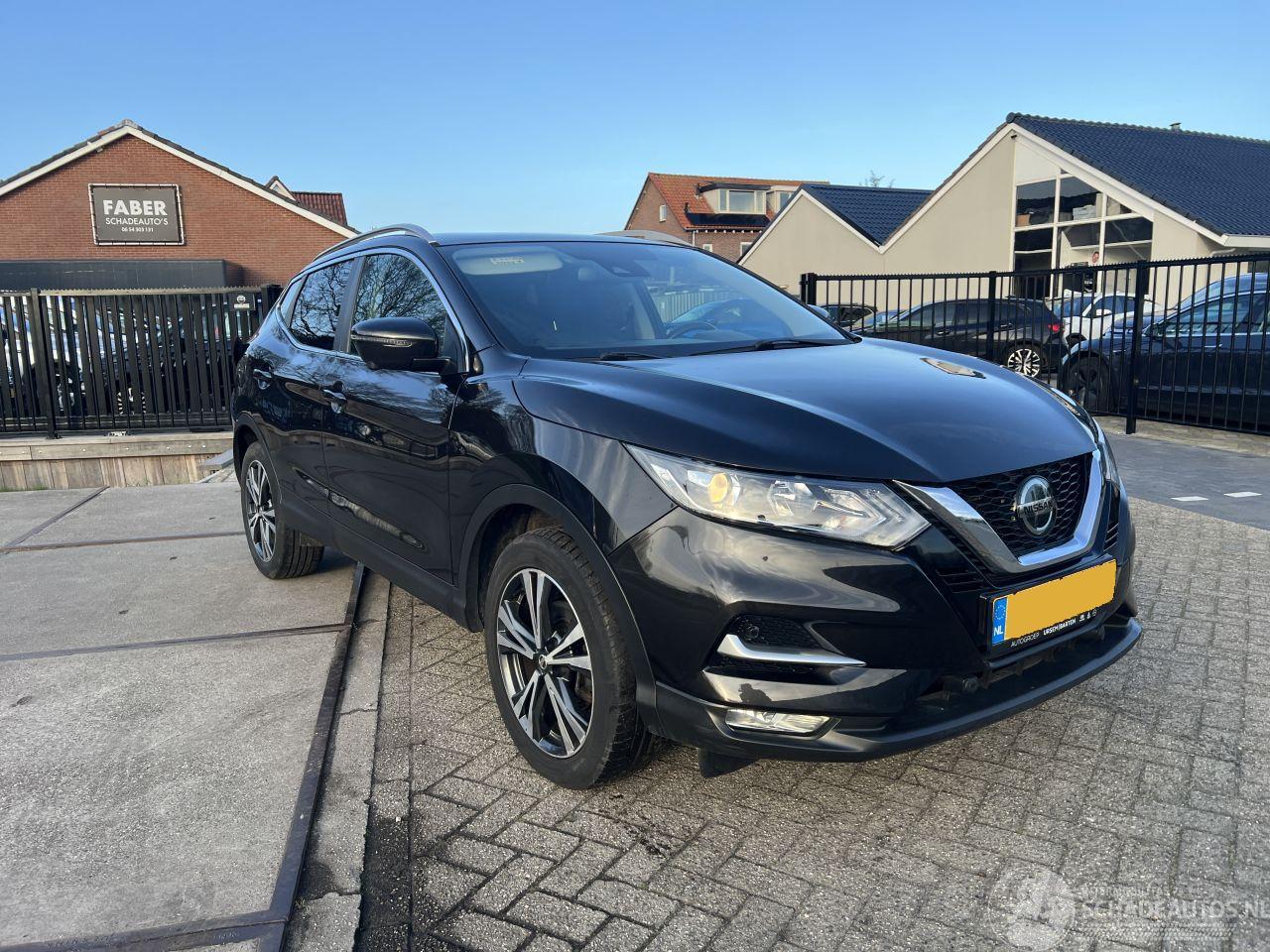 Nissan Qashqai 1.2 N-Connecta 119.677 KM !!