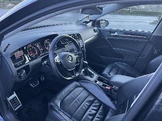 Volkswagen Golf 2.0 TDI Highline picture 15