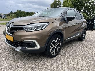 damaged passenger cars Renault Captur 0.9 TCe Intens   138.088 KM !! 2017/11