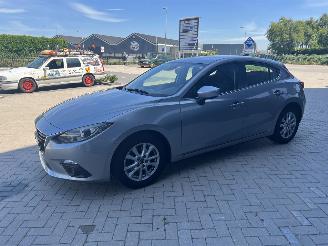 krockskadad bil auto Mazda 3 2.0 Skylease 2015/5