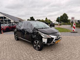 damaged passenger cars Toyota Aygo 1.0 VVT-i x-clusiv | 44.274 km!! 2014/11