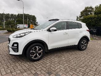 Kia Sportage 1.6 T-GDI DynamicPlusLine | 63.495 km | eerste eigenaar!! picture 2