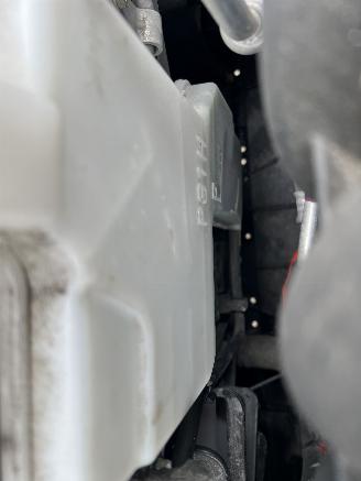 Mazda CX-3 2.0 SkyActiv-G 120 GT picture 26