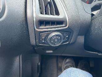 Ford Focus 1.0 Ecoboost Titanium ! picture 22