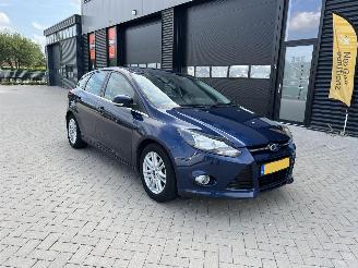 krockskadad bil auto Ford Focus 1.0 Ecoboost Titanium ! 2013/2