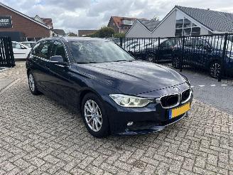 skadebil auto BMW 3-serie 320d High Executive 2012/11