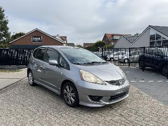 skadebil auto Honda  FIT 1.5 benzine 2010/2