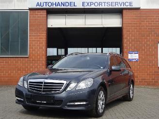 Unfallwagen Mercedes E-klasse E 200 T CGI Avantgarde 135kw, Navi, Leer, Climate & Cruise control 2010/11