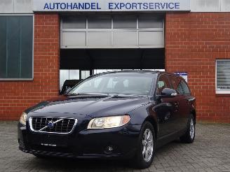 Voiture accidenté Volvo V-70 2.0D Limited Edition 136pk, Navi, Leer, Climate & Cruise control 2009/4