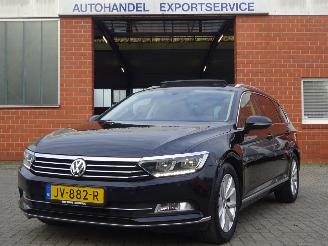 Vaurioauto  passenger cars Volkswagen Passat Variant 1.6 TDI Highline, Panorama, Leer/alca, DAB+, Navi, 3 zone Airco 2016/6