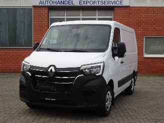 Vaurioauto  commercial vehicles Renault Master 2.3 DCI 100kw Euro6, Airco 2023/4