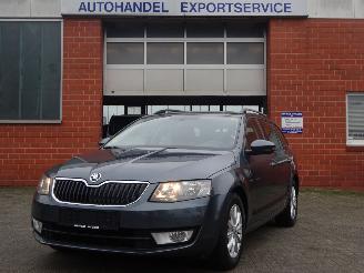 skadebil auto Skoda Octavia 1.6 TDI 105pk Greentech Ambition, Climare & Cruise, Navi 2015/5