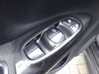 Nissan Juke 85 kw Connecta, Panorama, Half leer, Navi, Climate & Cruise picture 15