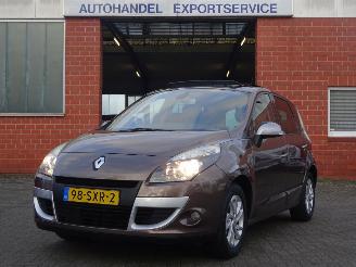 Auto incidentate Renault Scenic 1.6 Parisienne 81kw Benz., Panorama, Navi, Climate&Cruise 2012/1