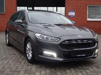 Ford Mondeo Turnier Titanium 88kw Diesel, Navi, Panorama, Climate & Cruise picture 3