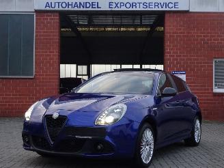 skadebil auto Alfa Romeo Giulietta Super 1.4i Turbo , Panorama, Navi, Climate & Cruise 2019/3