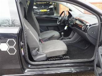 Volkswagen Up! Move Up!  Airco, Lane assist, El.pakket picture 7