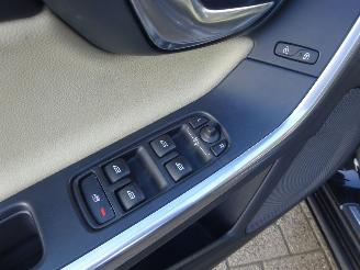 Volvo V-60 D6 TwinEngine 162kw Plug-in Hybride, Leer, Navi, Airco, Trekhaak picture 15