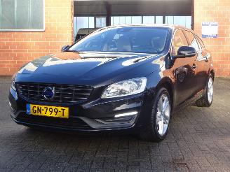 Volvo V-60 D6 TwinEngine 162kw Plug-in Hybride, Leer, Navi, Airco, Trekhaak picture 2