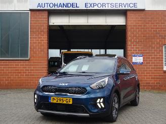 skadebil auto Kia Niro 1.6 GDi Hybrid DynamicLine, Navi, Airco, Leer, Camera 2022/3