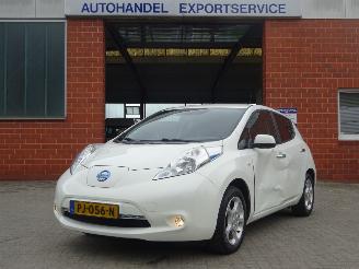 Damaged car Nissan Leaf Acenta 30 Kw/h Elektro, Navi, Airco, Cruise, 58.000 km 2017/7