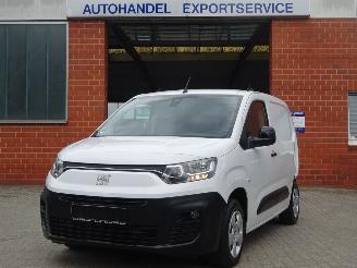 krockskadad bil bedrijf Fiat Doblo PureTech 1.2i 81kw/110pk Euro6, Airco, Cruise, Camera, DAB+ 2023/6