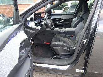 Peugeot e-3008 GT 157kw/214pk, Elektro WLTP 524 km picture 17