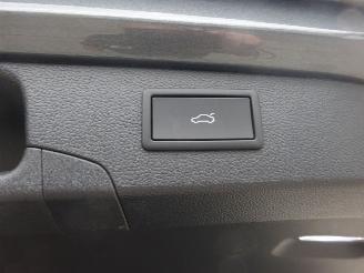 Volkswagen Passat Variant Elegance 1.5 E-Hybrid 200kw, Leer, DiGi, Harman Kardon picture 16