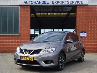 damaged passenger cars Nissan Pulsar 1.2i Automaat N-Connecta, Leer, Airco, Navi, Cruise, Camera 2017/1