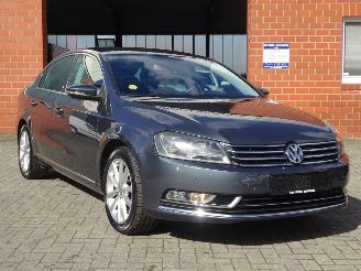 Volkswagen Passat Highline BMT TDI 105pk, Navi, Leer/Alca, Climate & Cruise picture 3