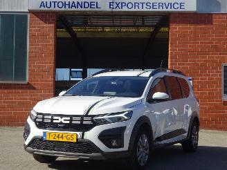 Unfallwagen Dacia Jogger 1.0 TCe 110 Expression 7persoons, Airco, Cruise 2023/6