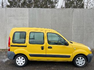 krockskadad bil bedrijf Renault Kangoo 1.2-16V 55kW Radio 5P. Authentique 2007/1