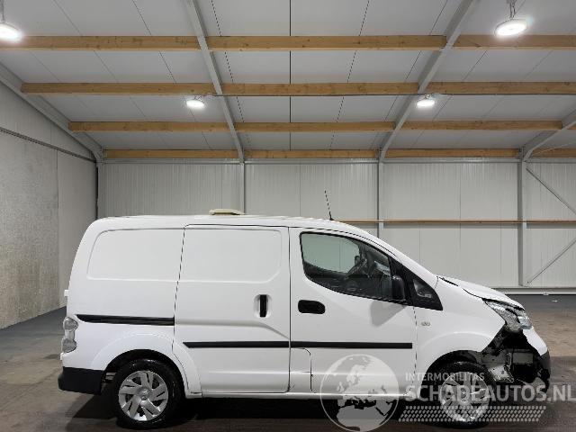 Nissan E-NV200