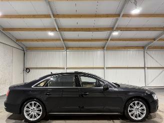Unfallwagen Audi A8 6.3W12 500PK Luchtvering Quattro Lang Pro Line+ 2011/7