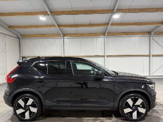 Damaged car Volvo XC40 69kWh Single Motor 175kW Automaat Core 2024/3