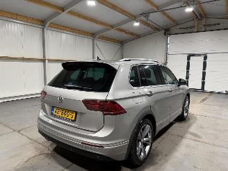 Volkswagen Tiguan 1.5TSI 110kW Automaat ACT Highline Business R picture 6