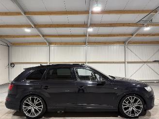 Vaurioauto  passenger cars Audi Q7 3.0TDI 200kW Quattro Pro Line 7-Persoons Pano Luchtvering 2015/6