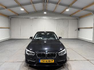 BMW 1-serie 120D 140kW Automaat High Executive picture 4