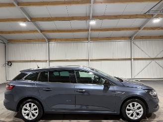 Voiture accidenté Renault Mégane 1.3TCE 85kW Limited 2018/8