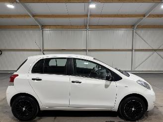 Vaurioauto  passenger cars Toyota Yaris 1.0VVTi 51kW Acces  Airco 2011/3