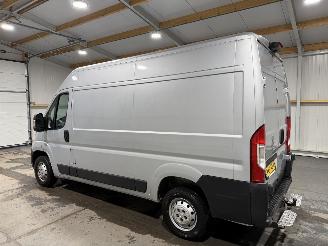 Peugeot Boxer 330 2.2BlueHDI 103kW L2H2 Premium picture 11