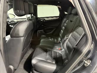 Porsche Macan 2.9 324kW Pano Turbo picture 38